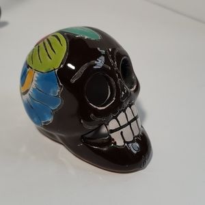 Black mini SKULL.